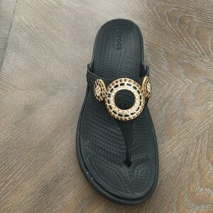 Crocs Sanrah  Black and Gold Sandals Size 10